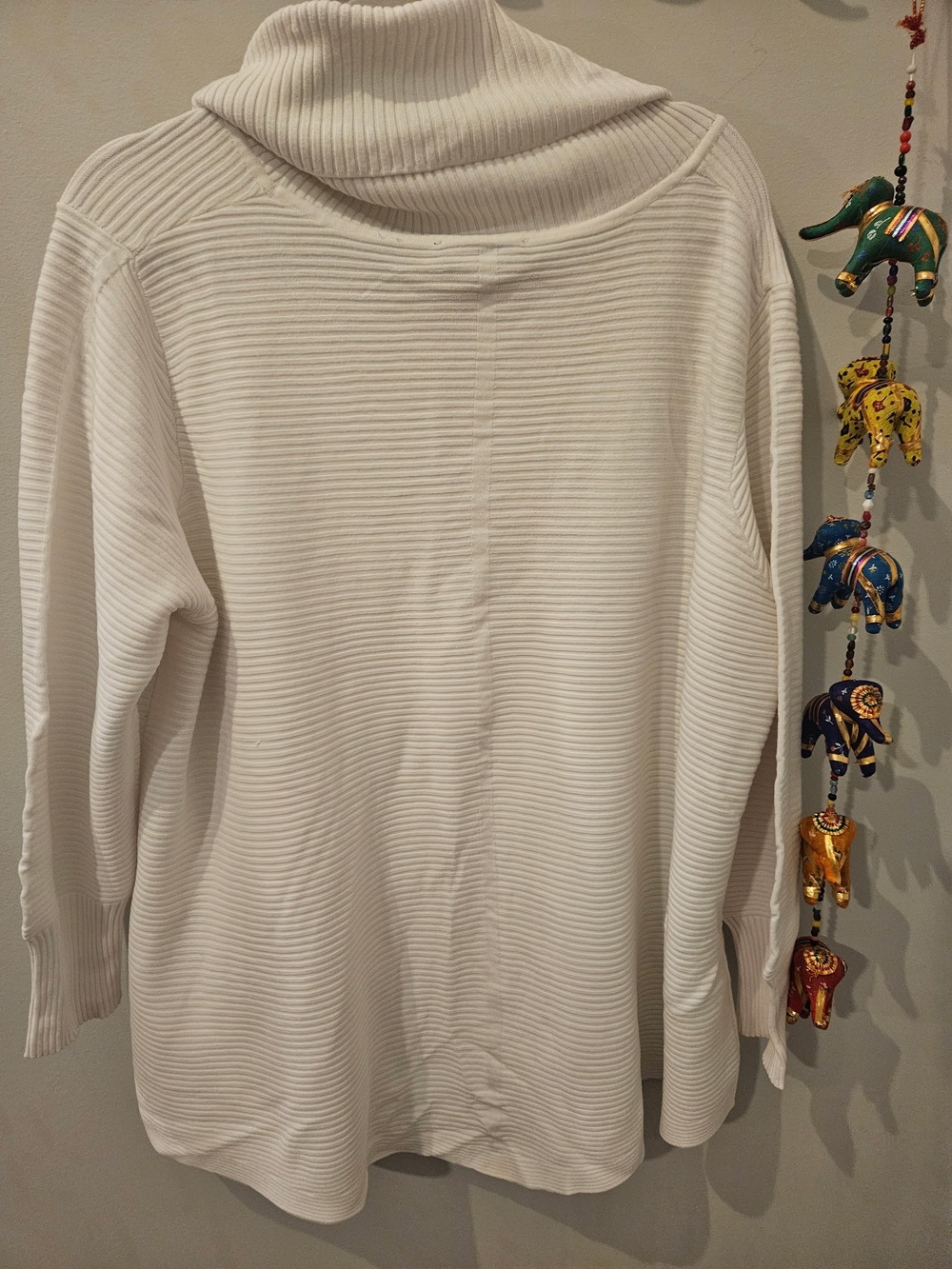 White Ribbed Knit Top with 'Woman' Label - Picture 3 of 6